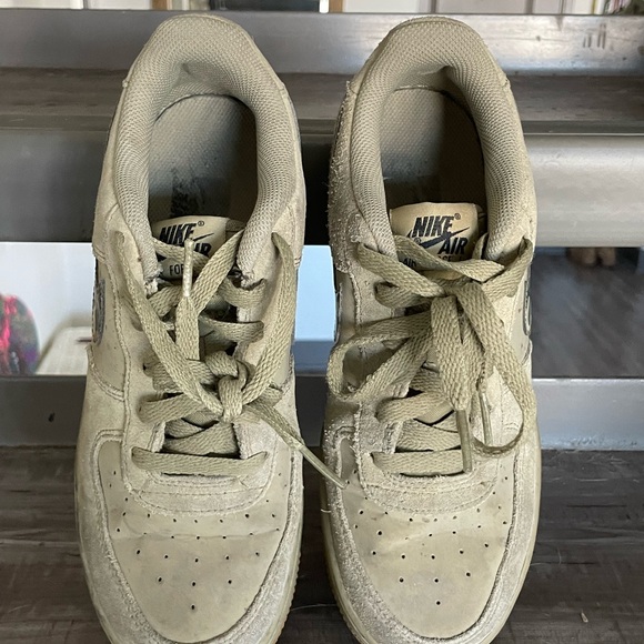 Nike Camo Olive Green Sneakers - Picture 2 of 6